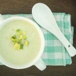 Dereotlu Avokado Çorbası Tarifi