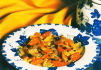Kuru Üzümlü Curryli Havuç Yemeği Tarifi
