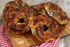 Bademli Sarmal Çörek Tarifi