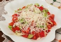 Şopska Salatası