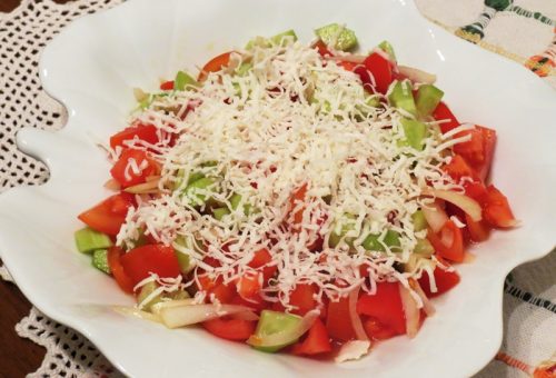 Şopska Salatası
